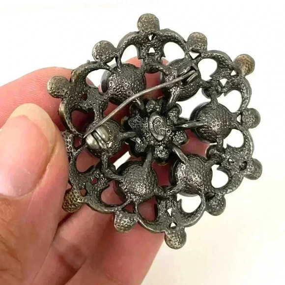 Antique Silver Cluster Faux Pearl Brooch Pin Rhinestone 5CM - Picture 4 of 11